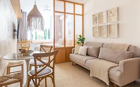 CurtaIpanema: Studio praiano, novo, super equipado